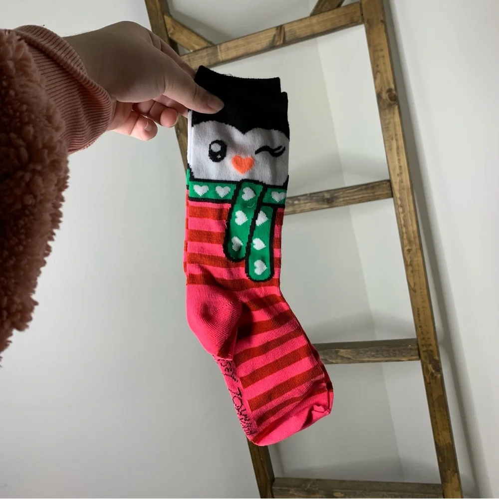 Betsey Johnson Cute Penguin Valentines Day Socks